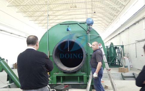 Italy waste rubber to fuel oil pyrolysis plant running video