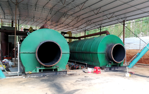 3 sets 10T waste tire pyrolysis plant started operating of customers from Zhanjiang city, Guangdong Province, China 