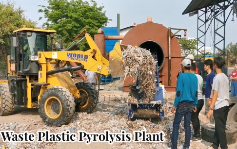 Does plastic pyrolysis process need catalytic chemicals involved?