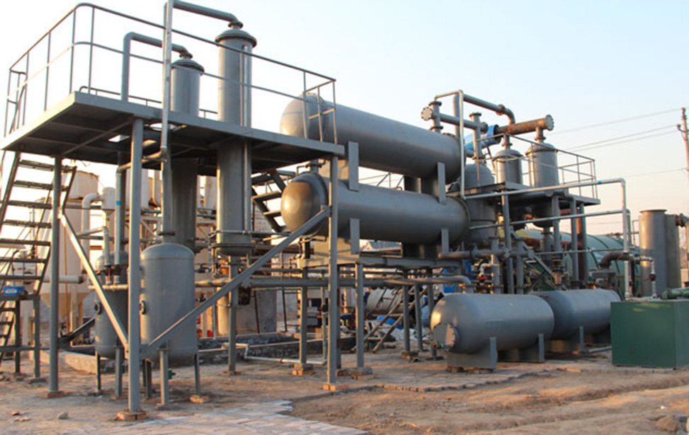 Waste plastic recycling to fuel oil plant