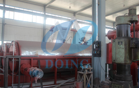 Continuous fully automatic waste tyre pyrolysis plant