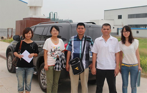 Malaysia customer came to buy scrap tires pyrolysis plant