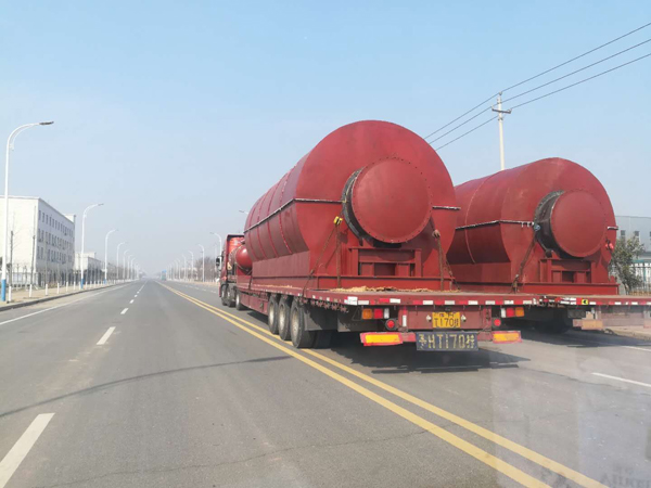 Chongqing,China 4 sets tyre pyrolysis plant finish installation