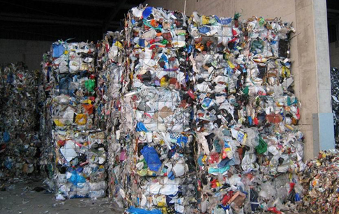  How to recycle plastic bags and bottles without pollution?