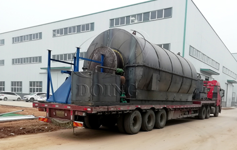Two sets 12T/D waste tyre pyrolysis to oil machines delivered to Liaoning, China