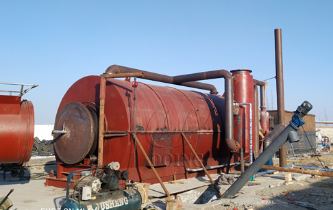 One set waste tyre pyrolysis recycling plant installed in Gansu, China