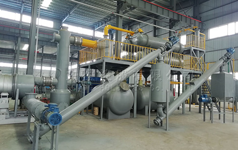 Fully automatic continuous waste tire pyrolysis plant