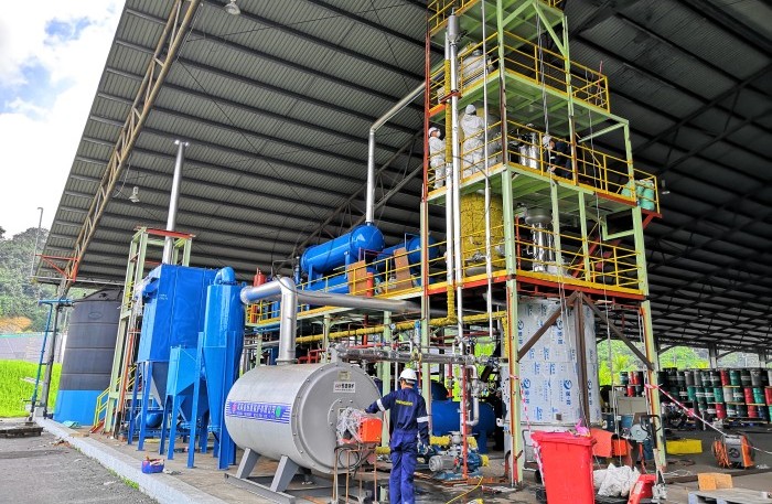 The new designed waste oil refinery distillation machine