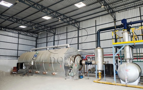 A set of DOING plastic to fuel pyrolysis machine in India
