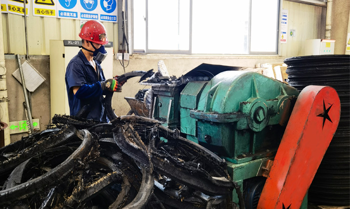 Waste tire pretreatment DOING waste tire pyrolysis machine